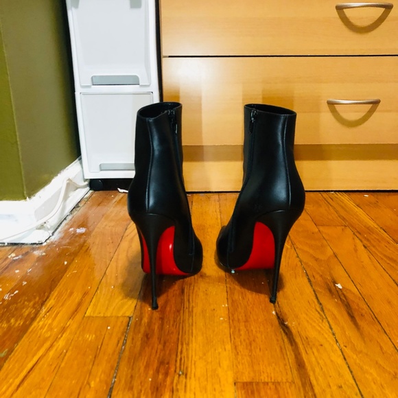 Christian Louboutin So Kate Boots - SOLD - Picture 2 of 9